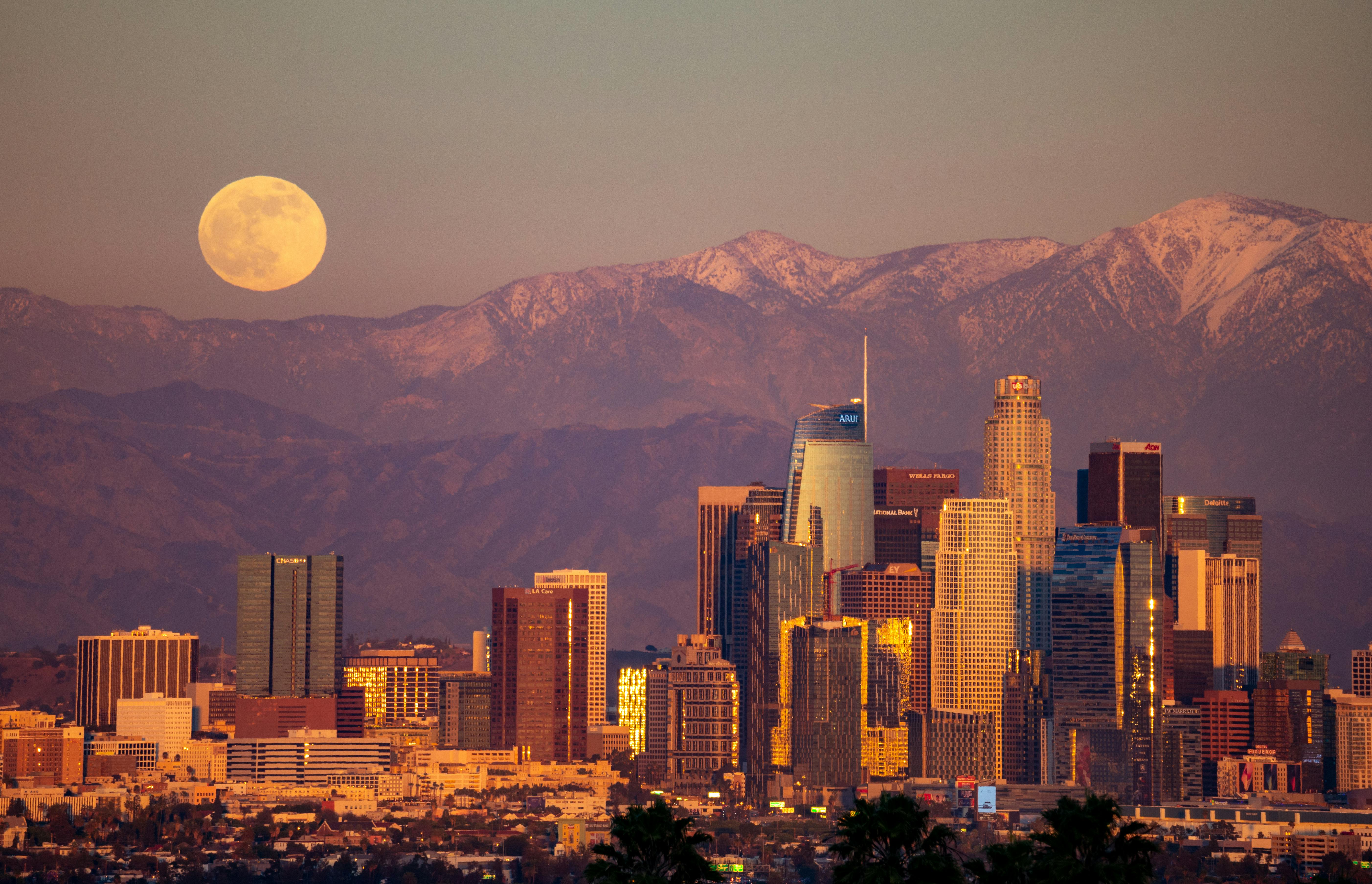 One-Way Flights to Los Angeles